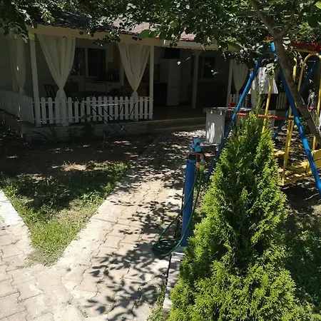 луксозни св никола Βίλα Αγαθούπολη